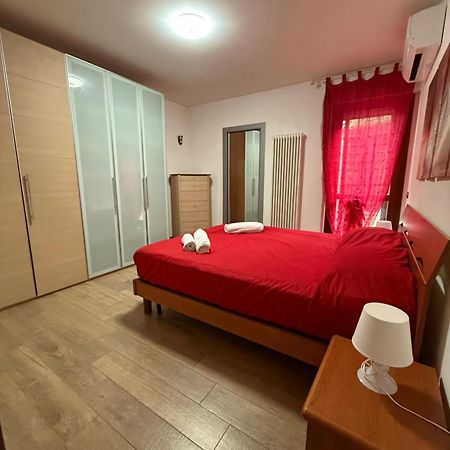 Caserma Guelfa - Casa Vacanza Chiarina Сан-Бенедетто-дель-Тронто Экстерьер фото