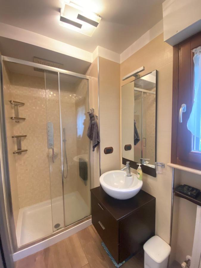 Caserma Guelfa - Casa Vacanza Chiarina Сан-Бенедетто-дель-Тронто Экстерьер фото