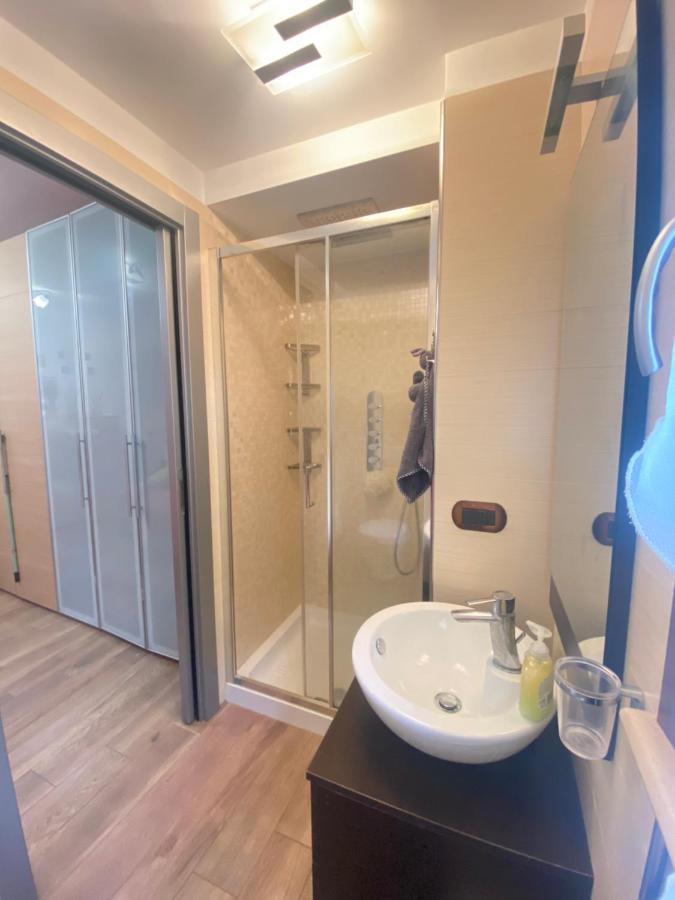 Caserma Guelfa - Casa Vacanza Chiarina Сан-Бенедетто-дель-Тронто Экстерьер фото