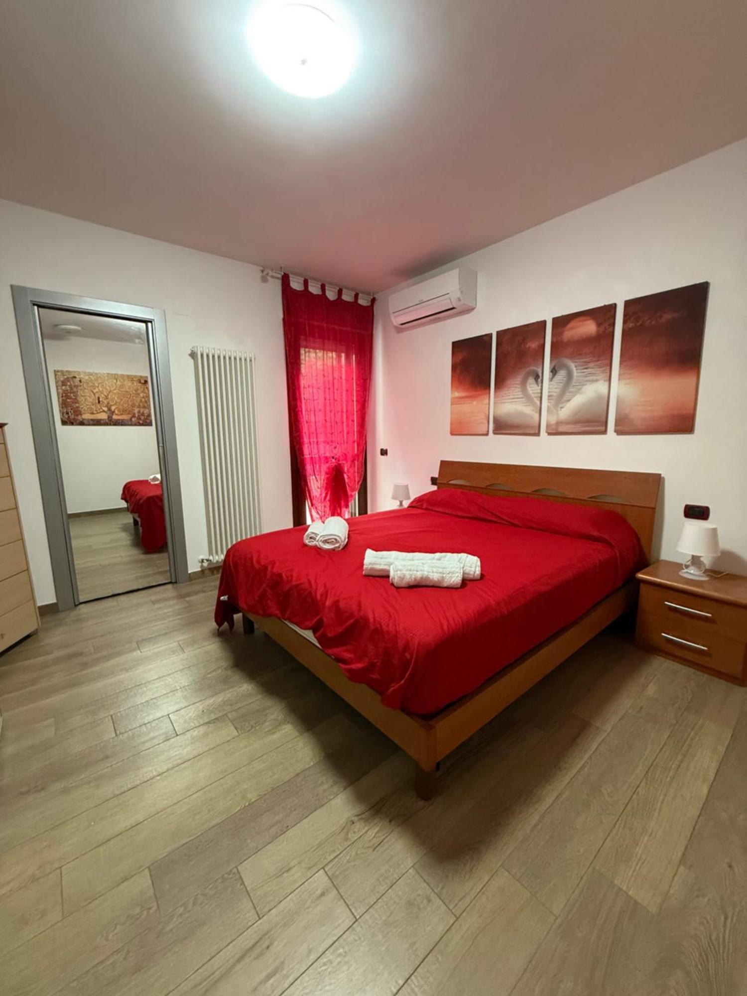 Caserma Guelfa - Casa Vacanza Chiarina Сан-Бенедетто-дель-Тронто Экстерьер фото