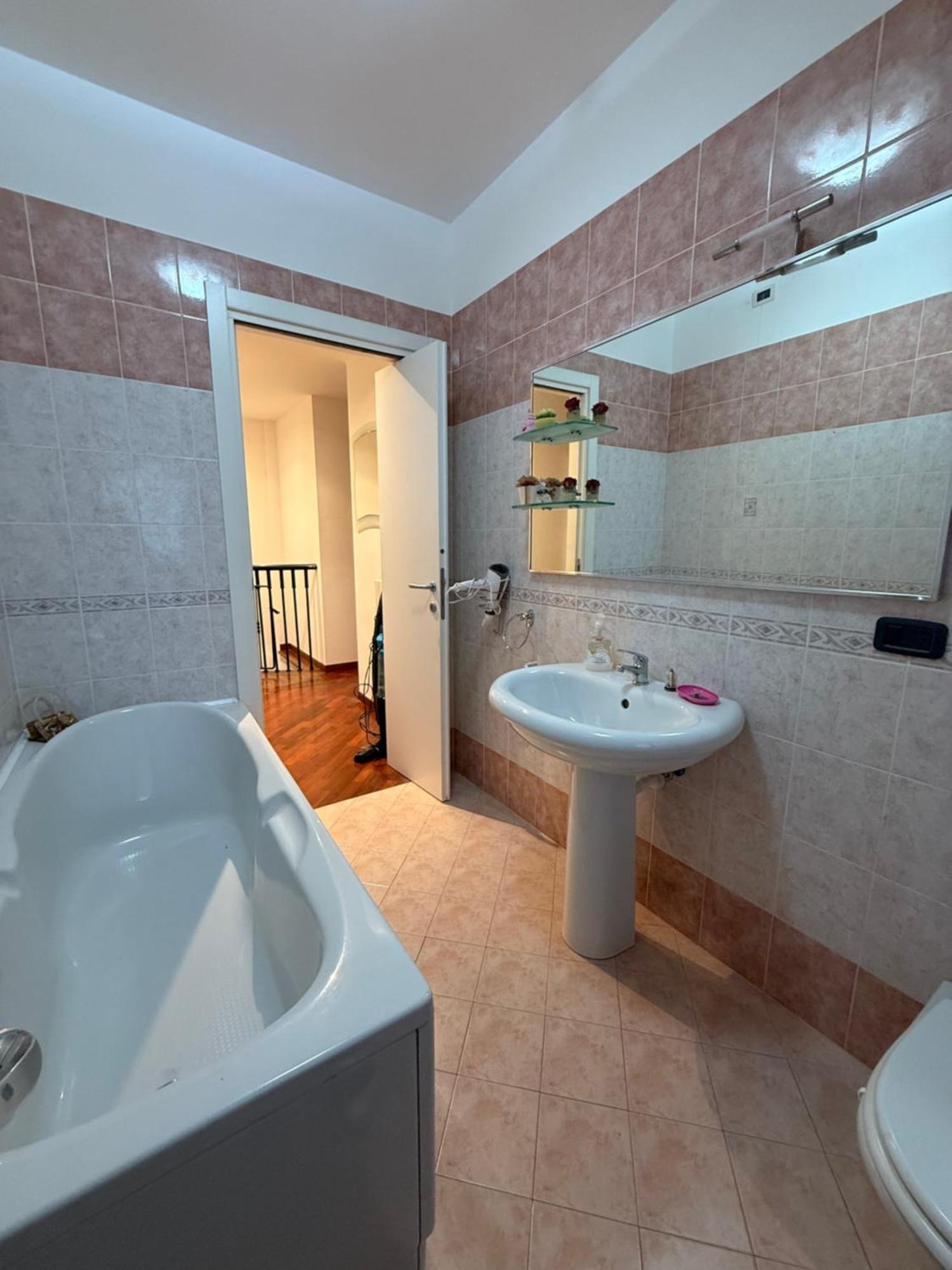 Caserma Guelfa - Casa Vacanza Chiarina Сан-Бенедетто-дель-Тронто Экстерьер фото